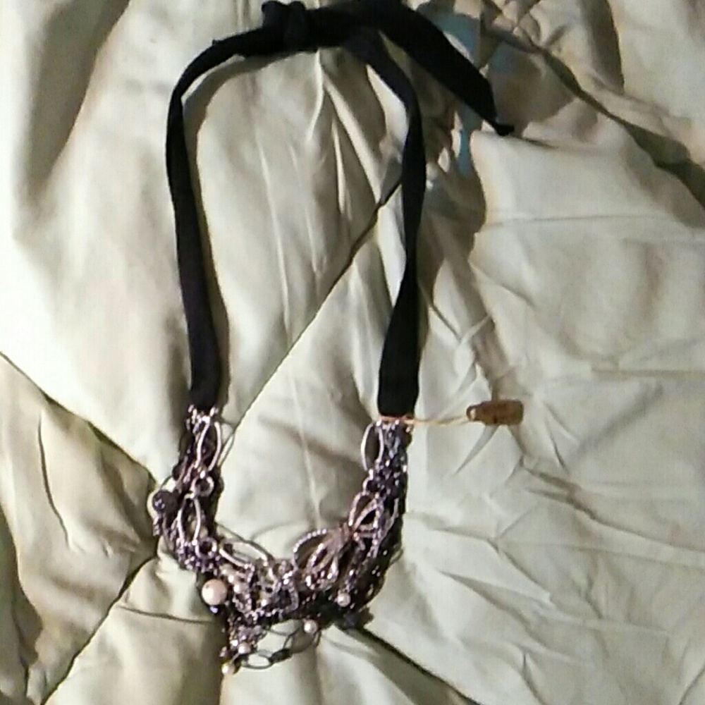 Juicy Couture tie necklace